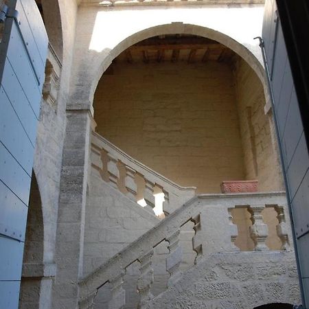 לינה וארוחת בוקר Uzès Le Richelieu מראה חיצוני תמונה